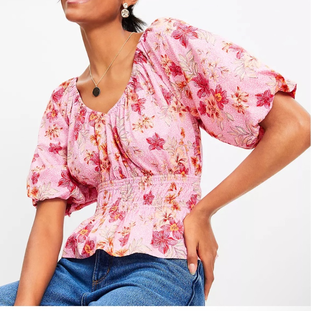 NWT LOFT Lily Gathered Waist V-Neck Blouse Size L